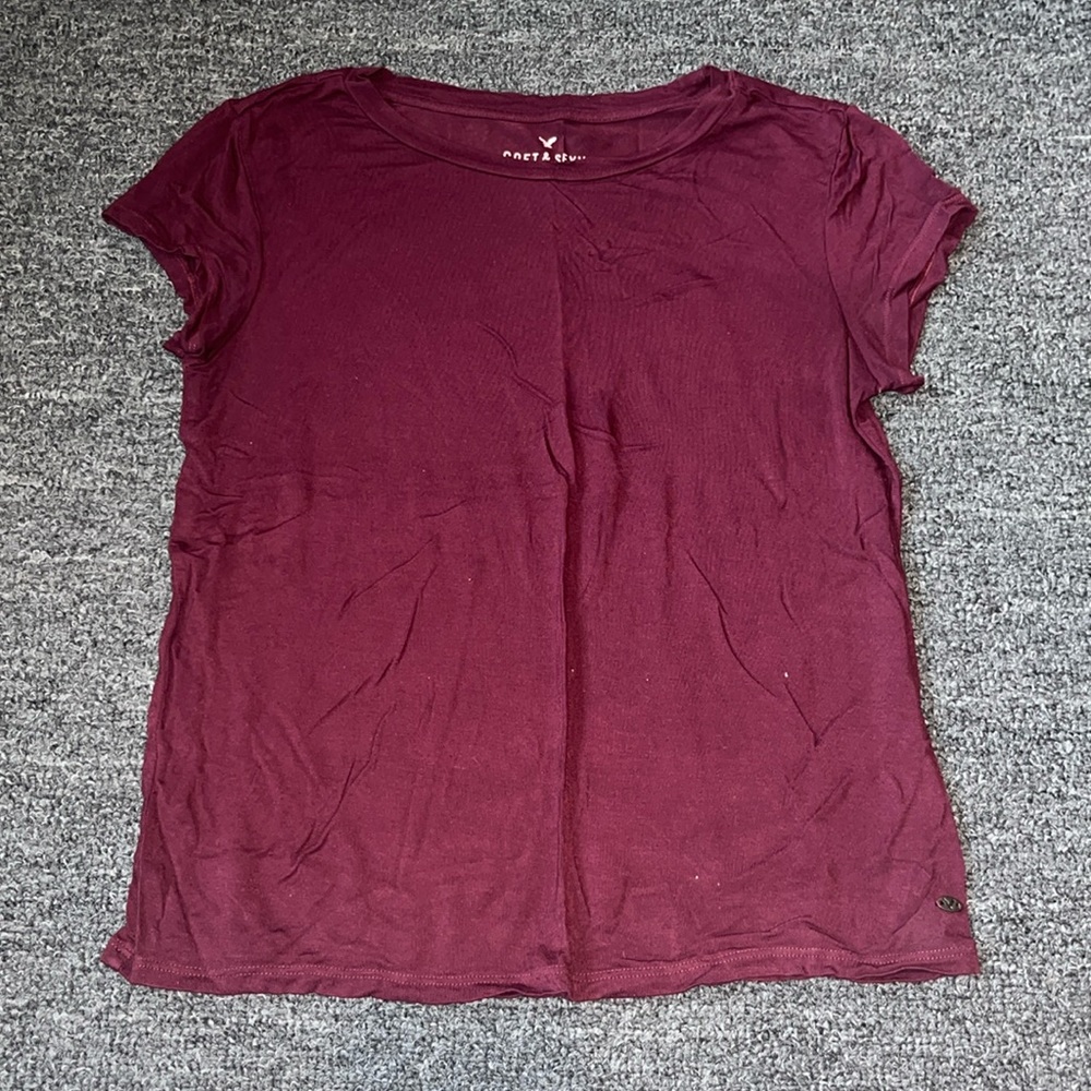 maroon AE Soft & Sexy tshirt size XS